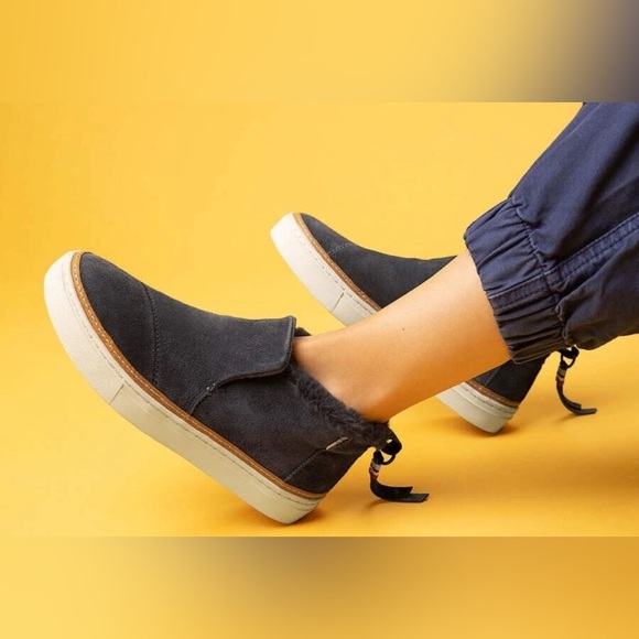 TOMS Women's Paxton Mid Cut Slip-on Forged Iron Grey Suede Faux Fur - Picture 6 of 12